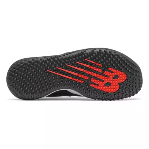 Women's New Balance FuelCell FUSE V3 Turf Shoes 4 Women's New Balance FuelCell FUSE V3 Turf Shoes - Image 4