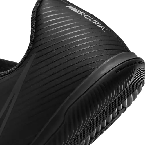 Kids' Nike Jr. Mercurial Vapor 15 Club IC Turf Soccer Shoes 8 Kids' Nike Jr. Mercurial Vapor 15 Club IC Turf Soccer Shoes - Image 8